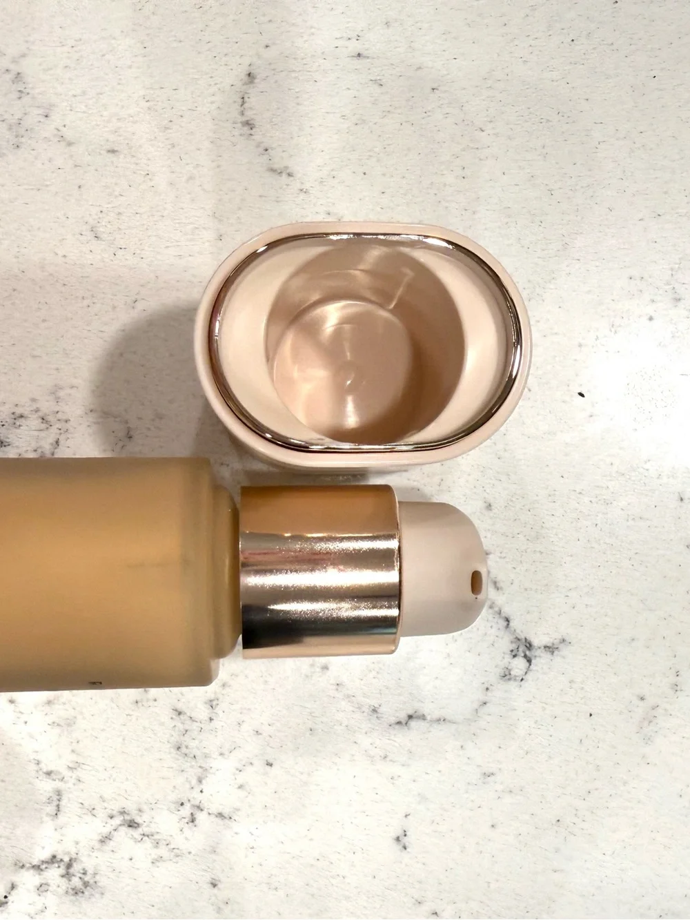 Laura Mercier Real Flawless Foundation - 2W2 Warm Linen NIB Full Size 30ml